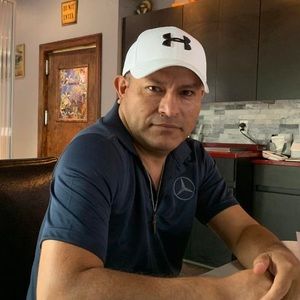 Meet your Posher, Luis